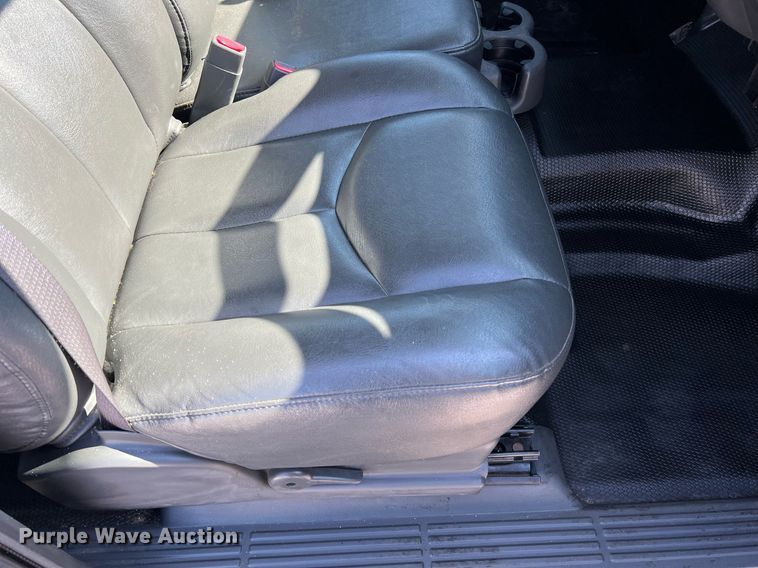 image for item NA9188 2006 Chevrolet Silverado 1500  Ext. Cab pickup truck