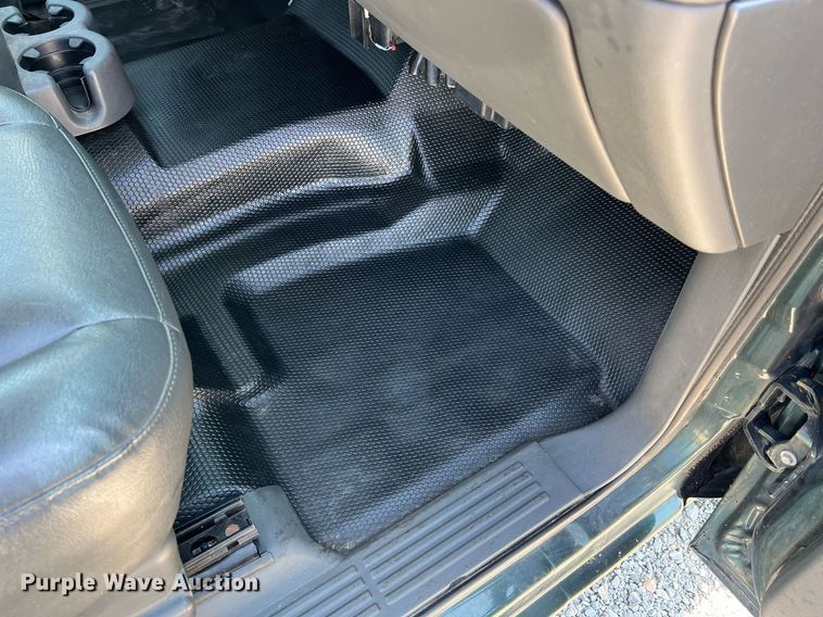 image for item NA9188 2006 Chevrolet Silverado 1500  Ext. Cab pickup truck