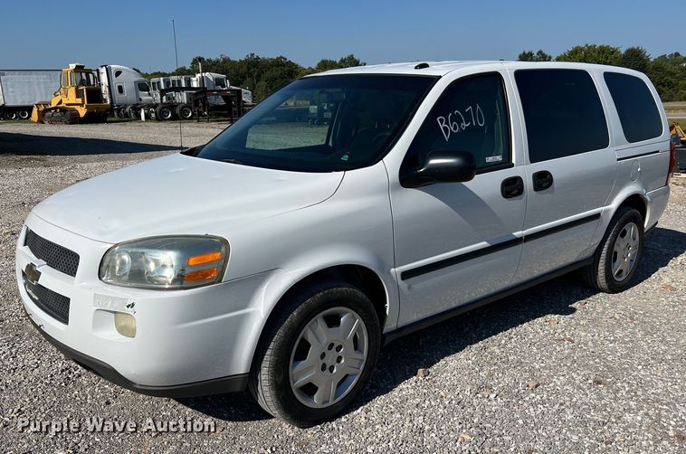 image for item NA9189 2007 Chevrolet Uplander LS  van