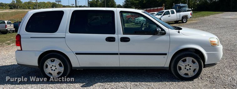 image for item NA9189 2007 Chevrolet Uplander LS  van