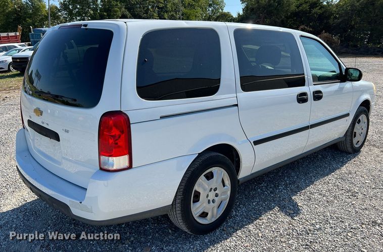 image for item NA9189 2007 Chevrolet Uplander LS  van