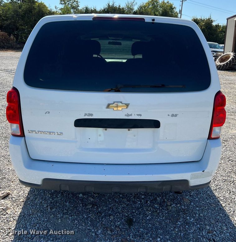 image for item NA9189 2007 Chevrolet Uplander LS  van