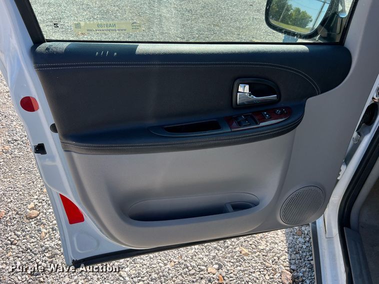 image for item NA9189 2007 Chevrolet Uplander LS  van