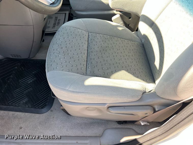 image for item NA9189 2007 Chevrolet Uplander LS  van