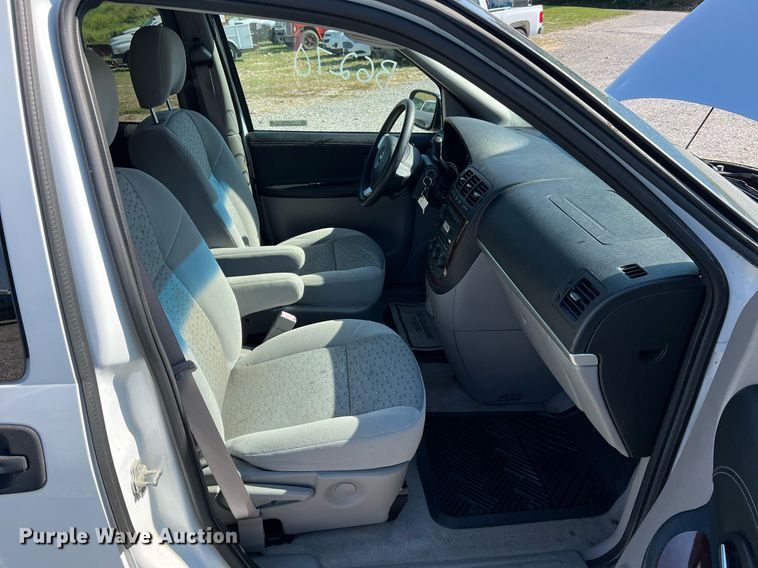 image for item NA9189 2007 Chevrolet Uplander LS  van