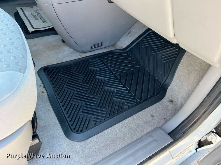 image for item NA9189 2007 Chevrolet Uplander LS  van