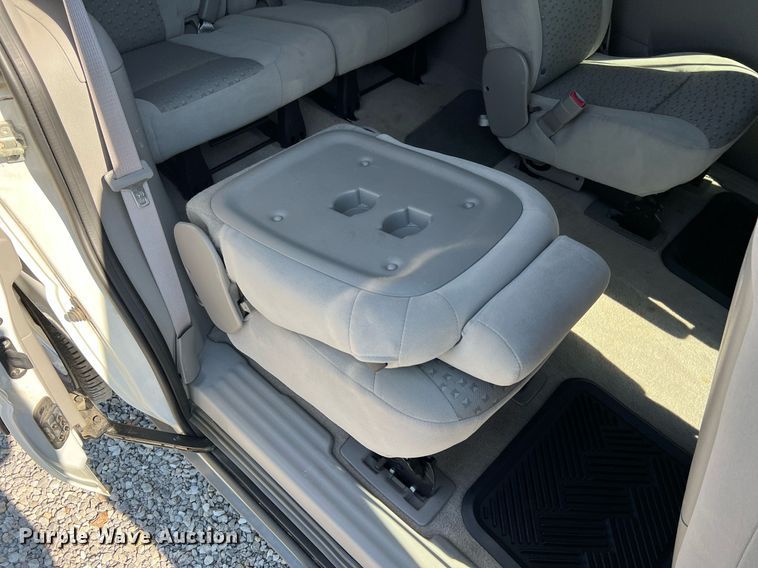 image for item NA9189 2007 Chevrolet Uplander LS  van