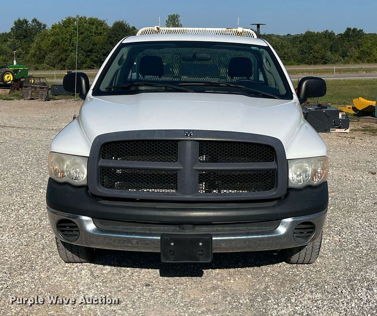 image for item NA9190 2005 Dodge Ram 2500  utility bed pickup truck