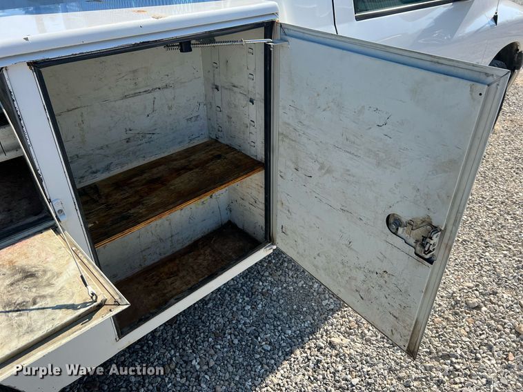 image for item NA9190 2005 Dodge Ram 2500  utility bed pickup truck