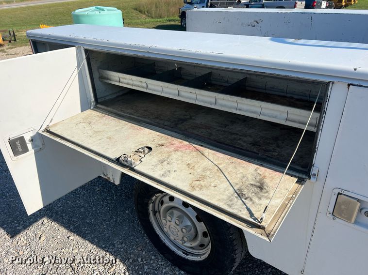 image for item NA9190 2005 Dodge Ram 2500  utility bed pickup truck