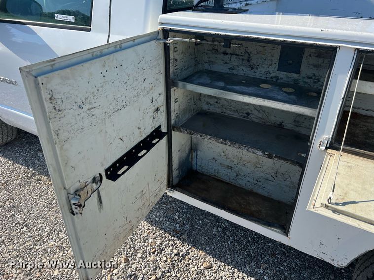 image for item NA9190 2005 Dodge Ram 2500  utility bed pickup truck