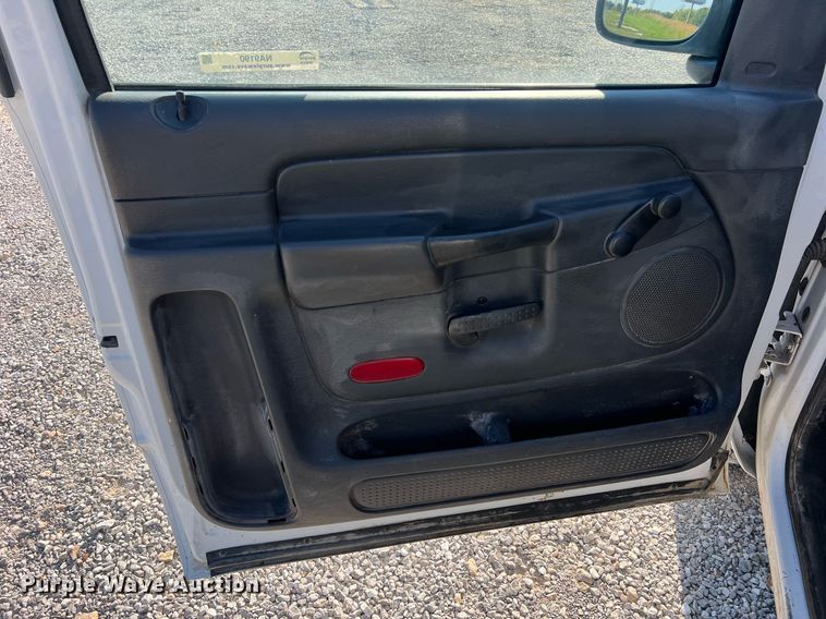 image for item NA9190 2005 Dodge Ram 2500  utility bed pickup truck