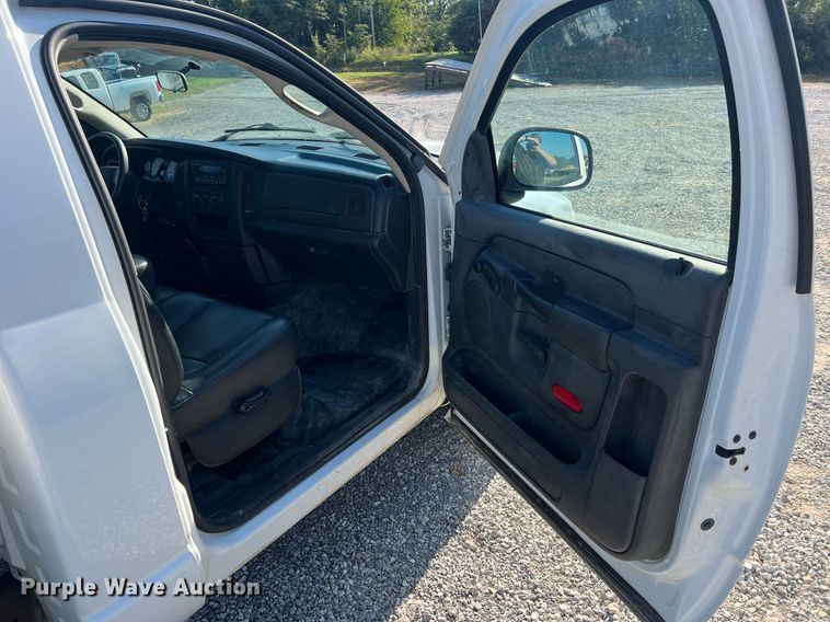 image for item NA9190 2005 Dodge Ram 2500  utility bed pickup truck