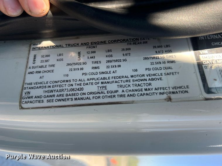 image for item NA9192 2003 International  7600 6x4  semi truck