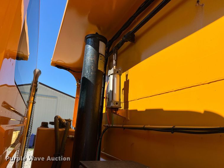 image for item NA9193 2011 International WorkStar 7500  dump truck