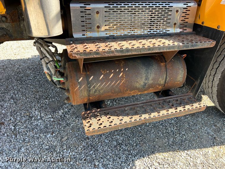 image for item NA9193 2011 International WorkStar 7500  dump truck