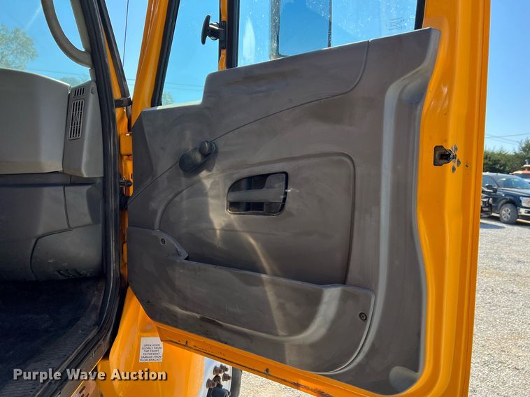 image for item NA9193 2011 International WorkStar 7500  dump truck