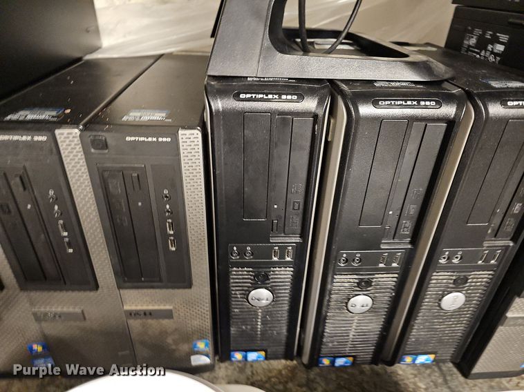 image for item NJ9771 Approximately 48 Dell CPUs