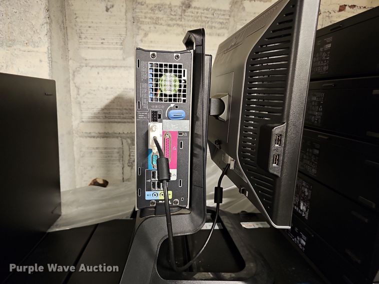 image for item NJ9771 Approximately 48 Dell CPUs