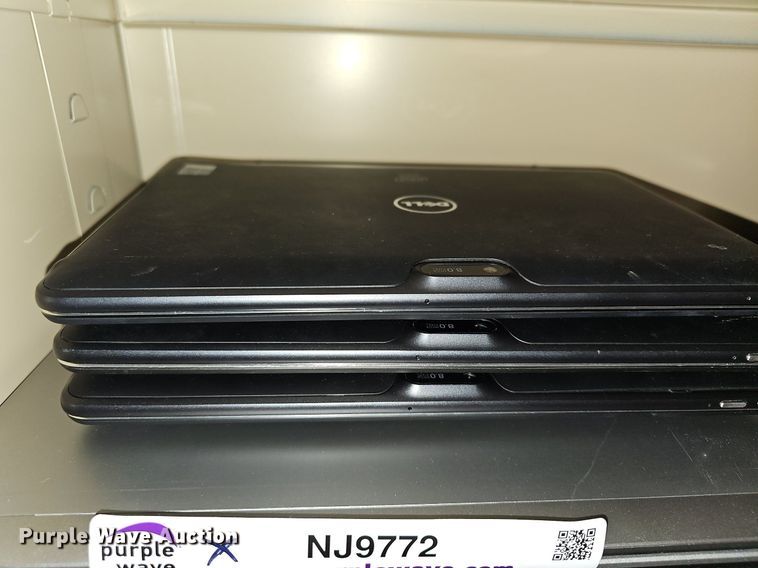 image for item NJ9772 (32) Dell laptops
