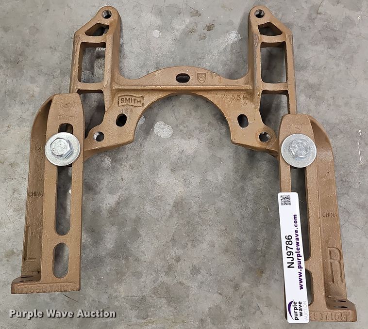 image for item NJ9786 (9) Jr Smith 0415LY handicap wall mount toilet carriers