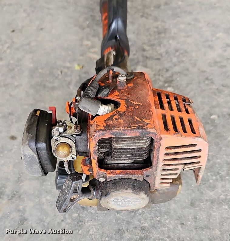 image for item NJ9797 (2) pole saws