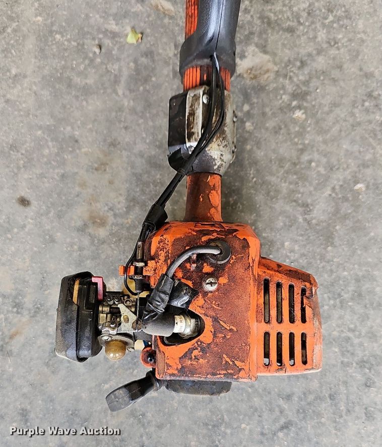 image for item NJ9797 (2) pole saws