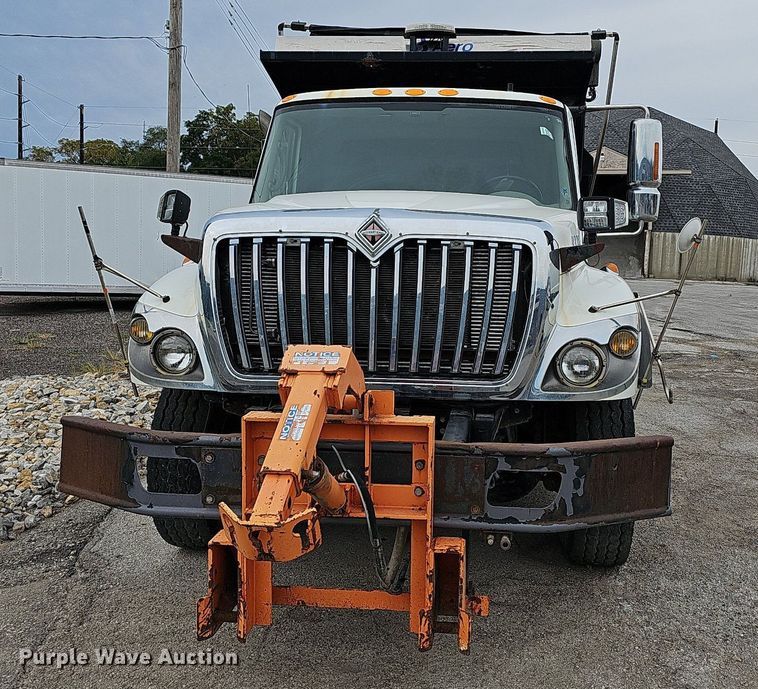 image for item NJ9802 2008 International WorkStar 7400  dump truck