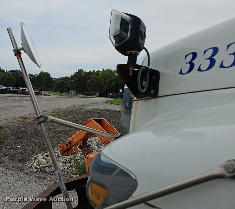 image for item NJ9802 2008 International WorkStar 7400  dump truck