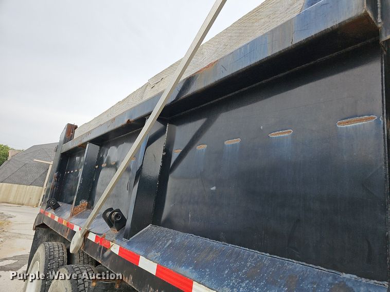 image for item NJ9802 2008 International WorkStar 7400  dump truck