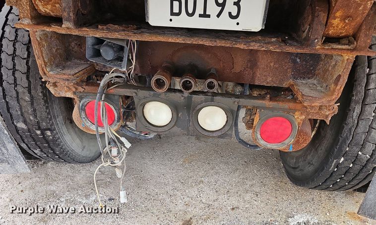 image for item NJ9802 2008 International WorkStar 7400  dump truck