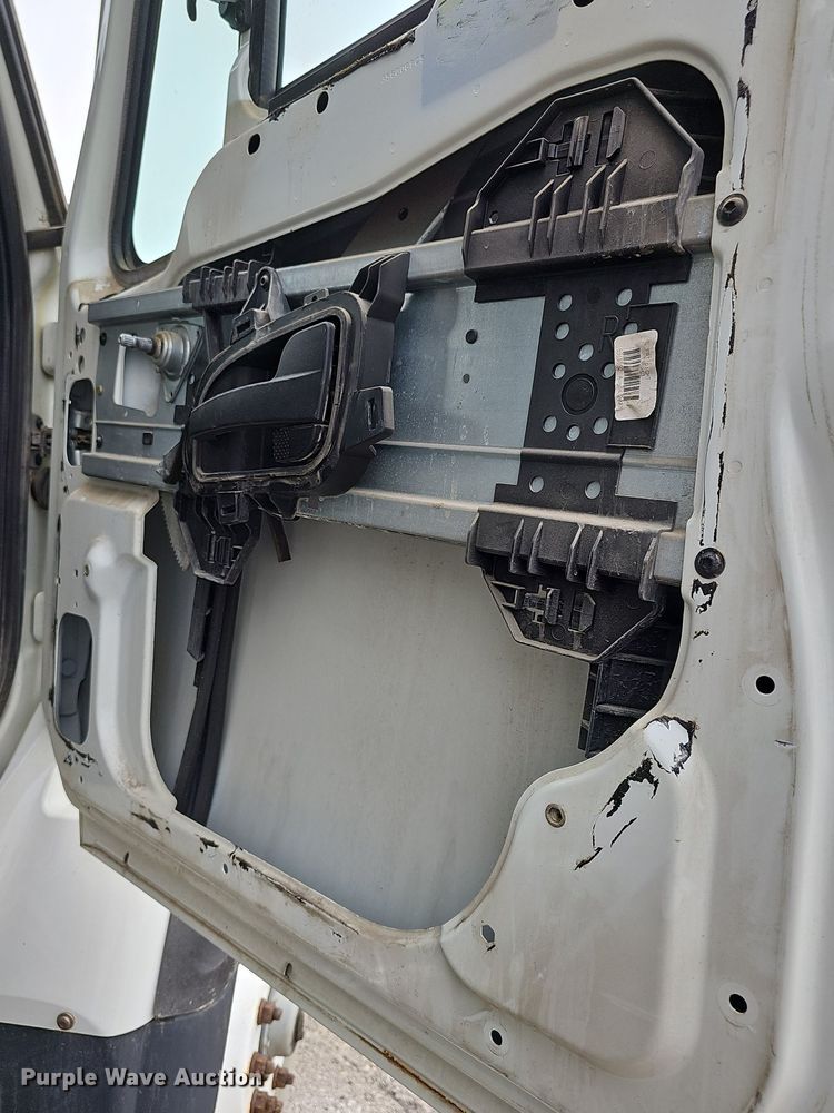 image for item NJ9802 2008 International WorkStar 7400  dump truck