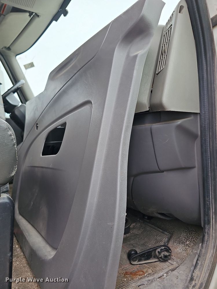 image for item NJ9802 2008 International WorkStar 7400  dump truck