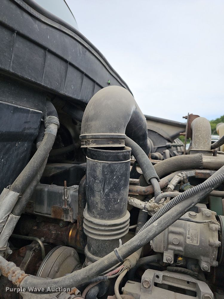 image for item NJ9802 2008 International WorkStar 7400  dump truck