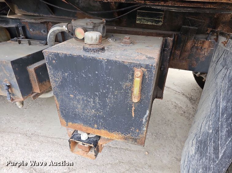 image for item NJ9802 2008 International WorkStar 7400  dump truck