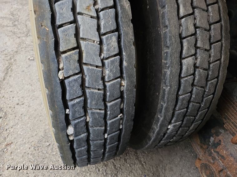 image for item NJ9802 2008 International WorkStar 7400  dump truck