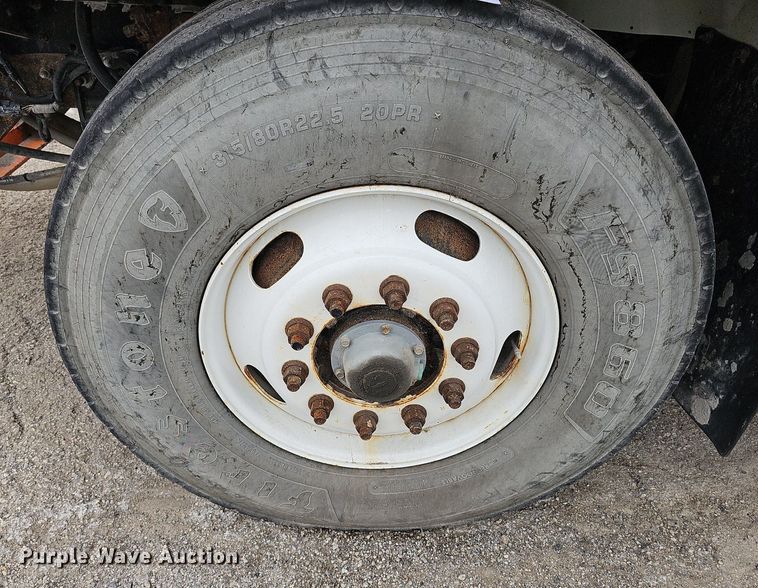 image for item NJ9802 2008 International WorkStar 7400  dump truck