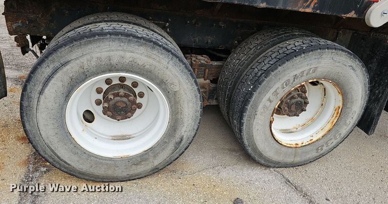 image for item NJ9802 2008 International WorkStar 7400  dump truck