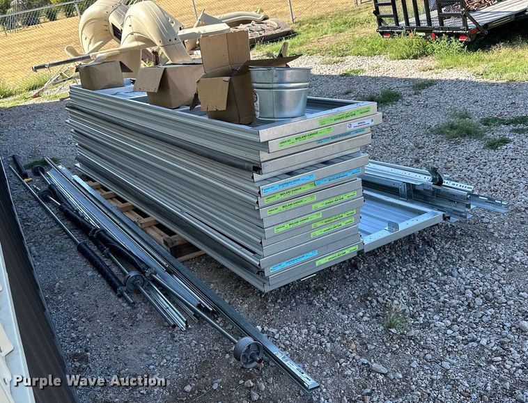 image for item NP9524 Midland Garage (3) garage doors