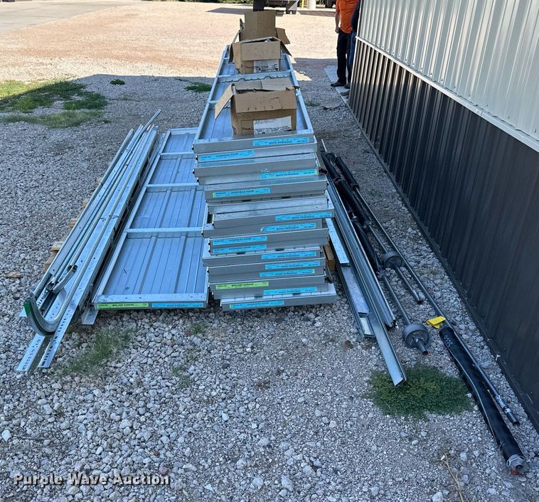 image for item NP9524 Midland Garage (3) garage doors