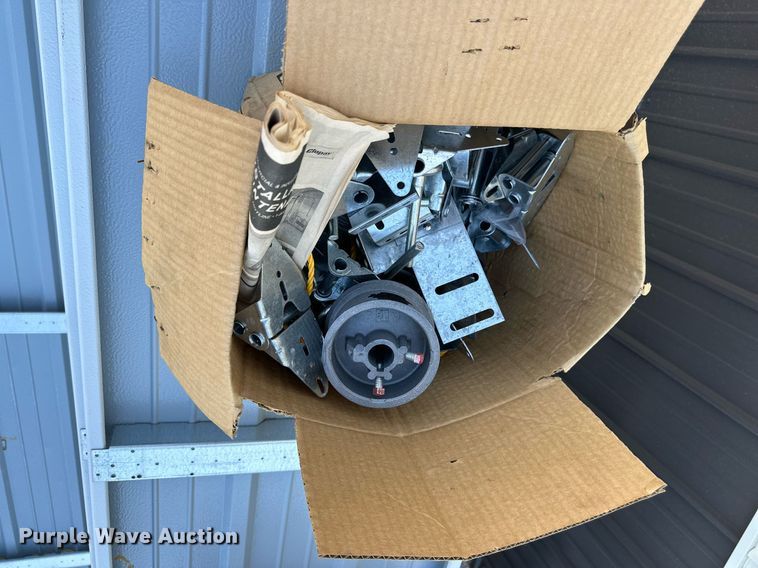 image for item NP9524 Midland Garage (3) garage doors