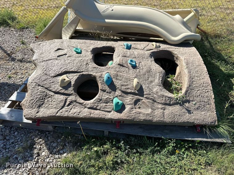 image for item NP9526 Playground equipment