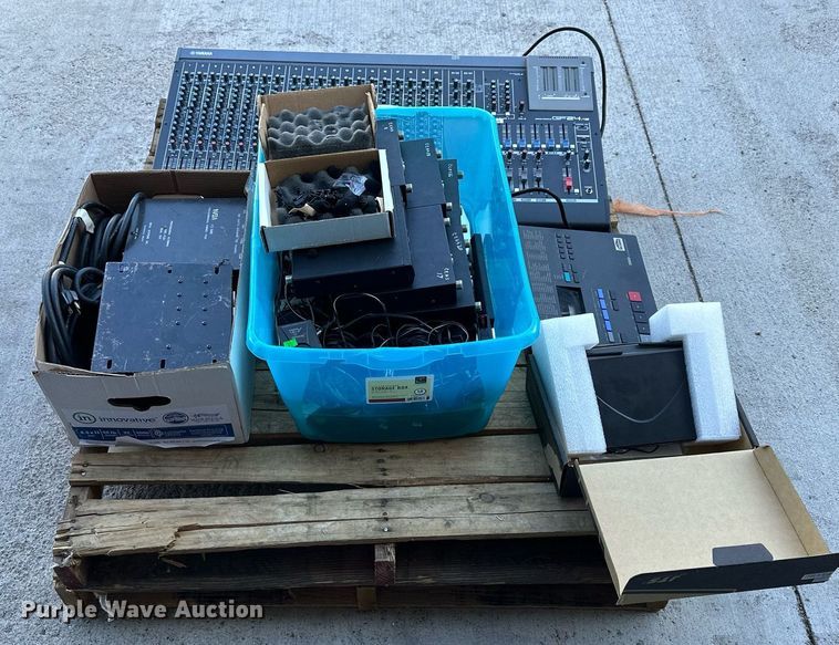 image for item NP9527  Sound system equipment