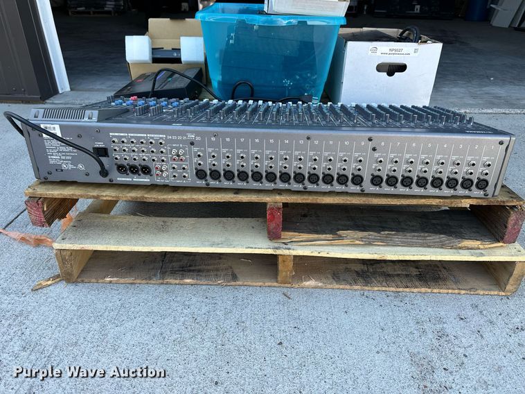 image for item NP9527  Sound system equipment