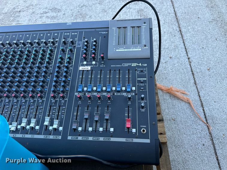 image for item NP9527  Sound system equipment