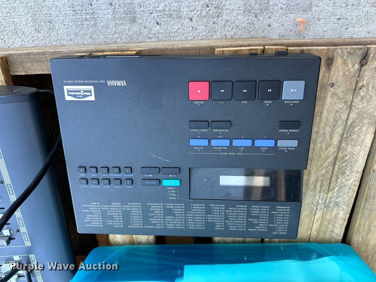 image for item NP9527  Sound system equipment