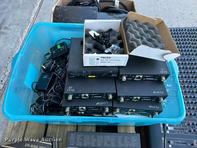 image for item NP9527  Sound system equipment