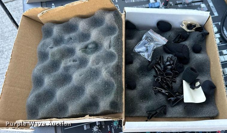 image for item NP9527  Sound system equipment