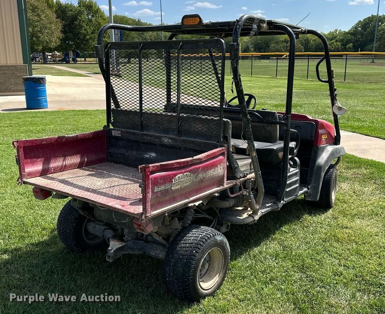 image for item NP9528 2006 Kawasaki Mule 3010  utility vehicle
