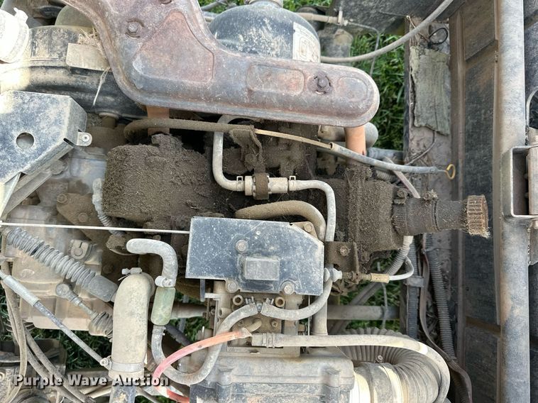 image for item NP9528 2006 Kawasaki Mule 3010  utility vehicle